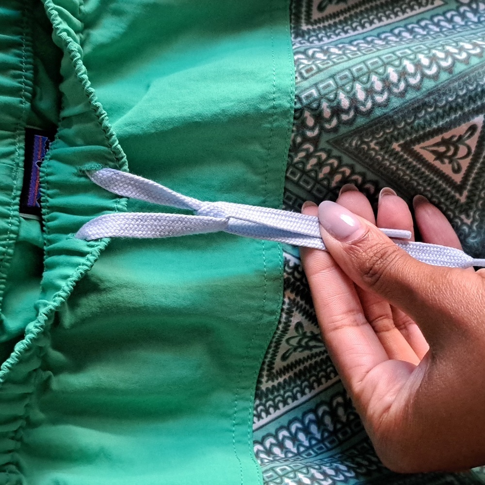 Patagonia Aztec Baggies Mini Nylon Skirt With Pockets Green Size Small NWOT - Picture 6 of 8
